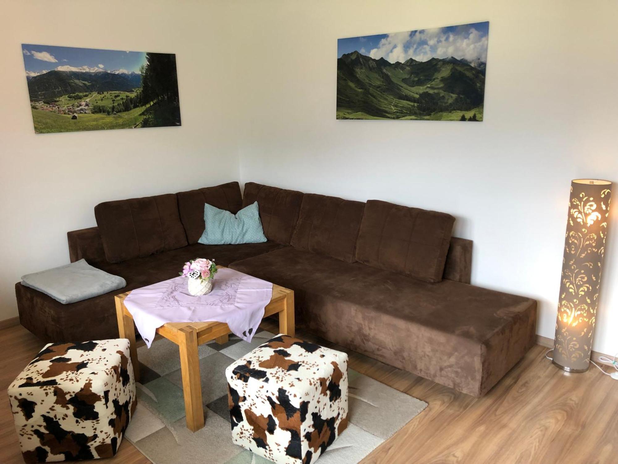 Walli Laterns - Ski Und Bergvergnuegen Direkt Vor Der Haustuer Room photo